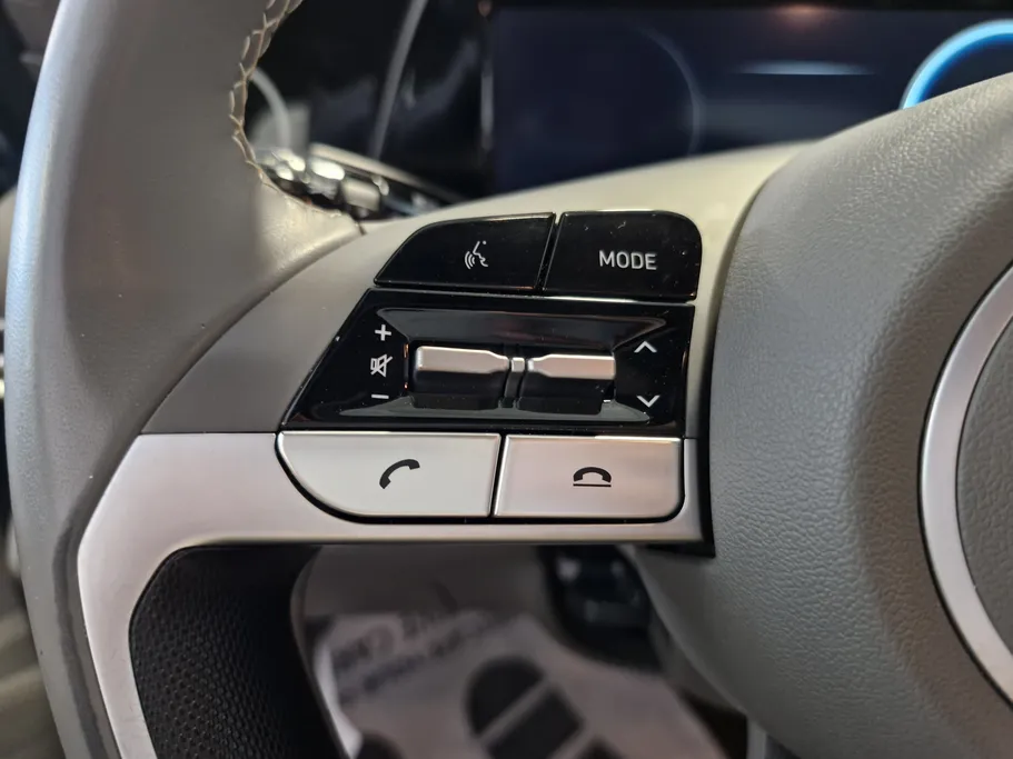 2023 Hyundai Elantra PREMIUM 