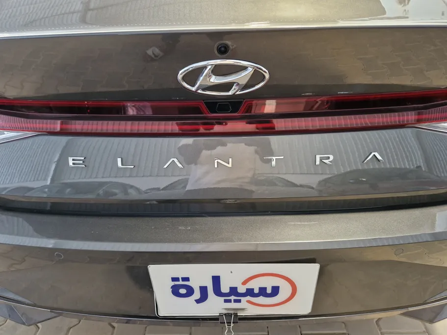 2023 Hyundai Elantra PREMIUM 