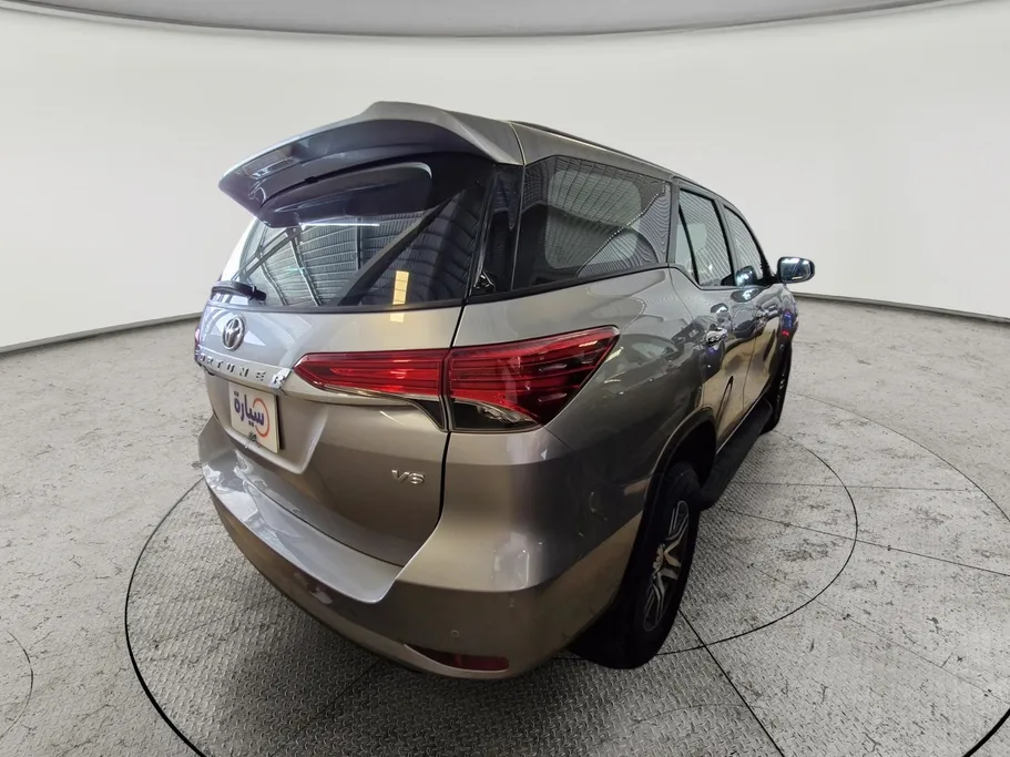 2021 Toyota Fortuner VX 