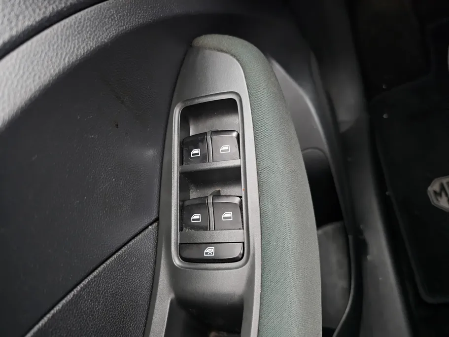 ام جي ZS STD 2023 