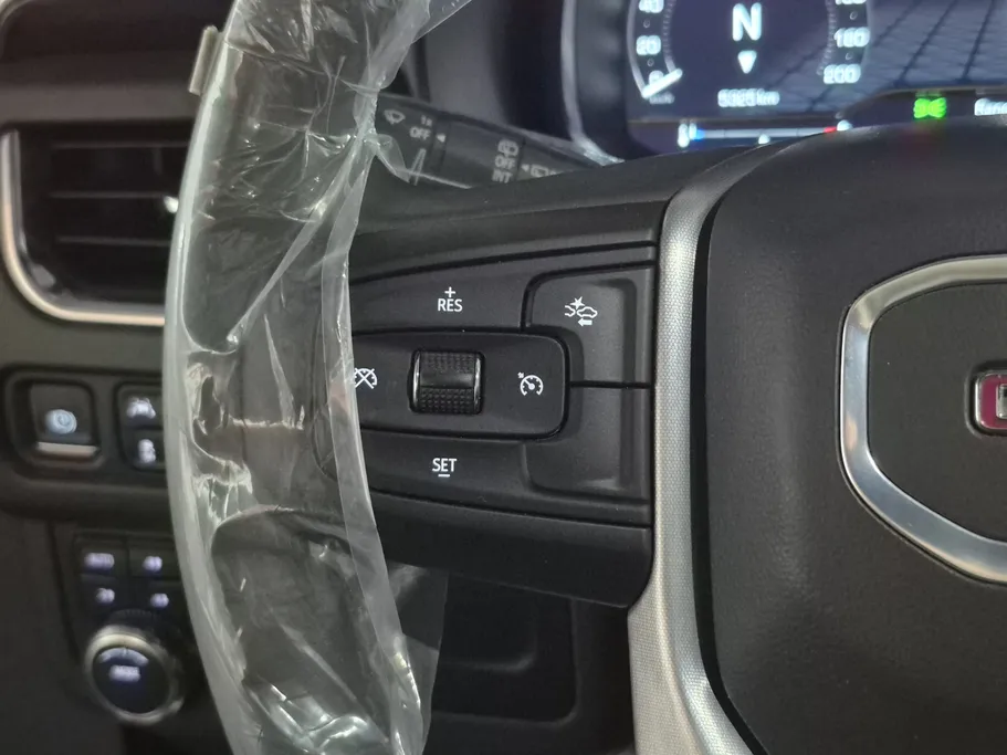 جي إم سي  يوكن SLE 2024 