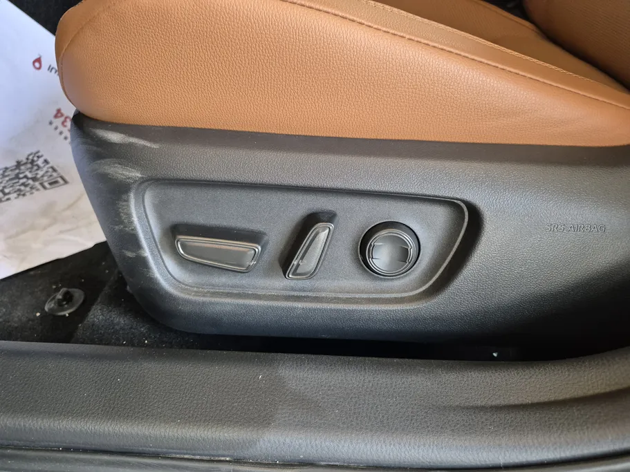 2025 Toyota Camry  Grande 