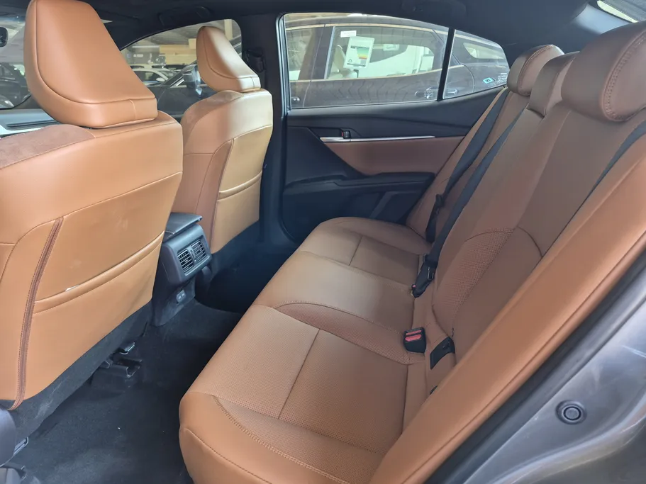 2025 Toyota Camry  Grande 