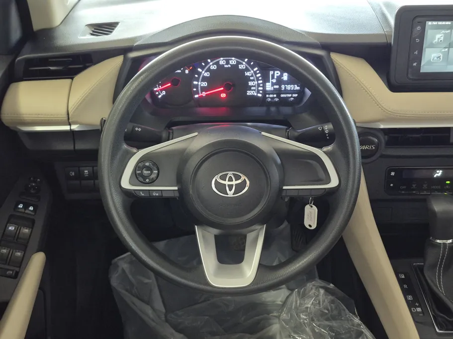 تويوتا يارس Y 2023 