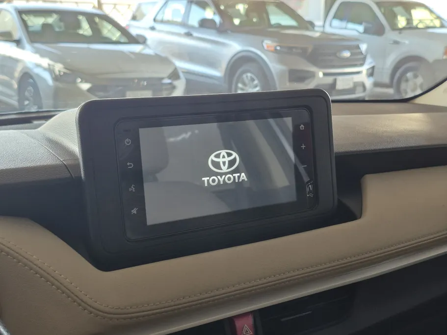 تويوتا يارس Y 2023 