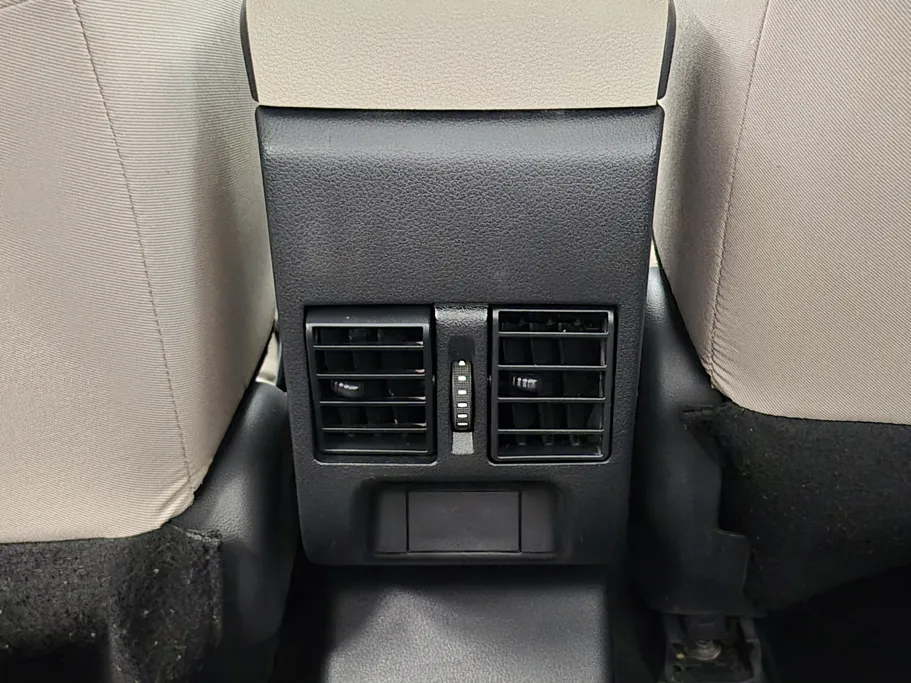 تويوتا يارس Y 2023 