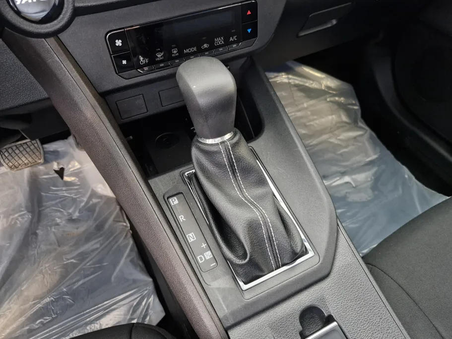 تويوتا يارس Y Plus 2024 