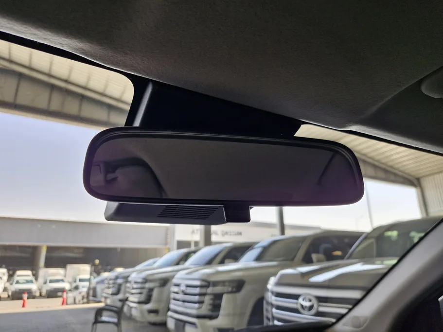 تويوتا يارس Y Plus 2024 