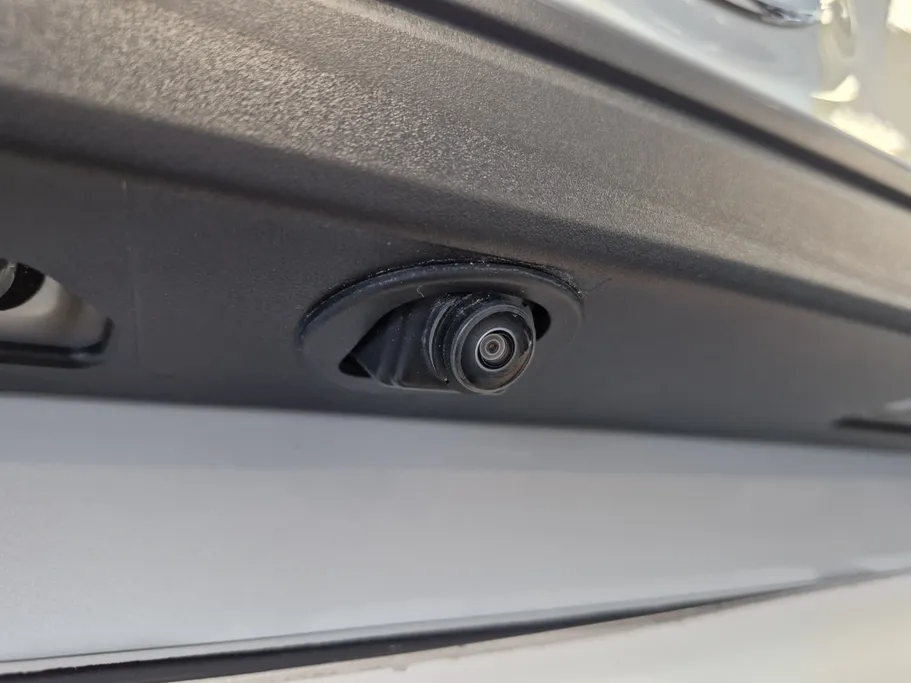 تويوتا يارس Y Plus 2024 