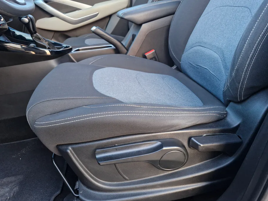 2023 Chevrolet Captiva LT 