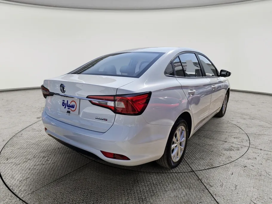 ام جي 5 STD 2024 