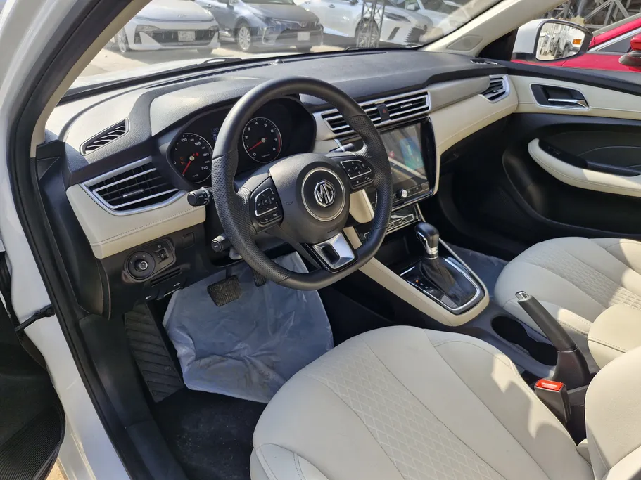 ام جي 5 STD 2024 