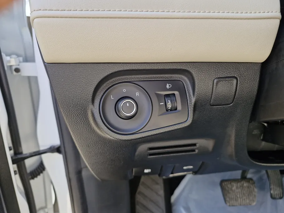 ام جي 5 STD 2024 