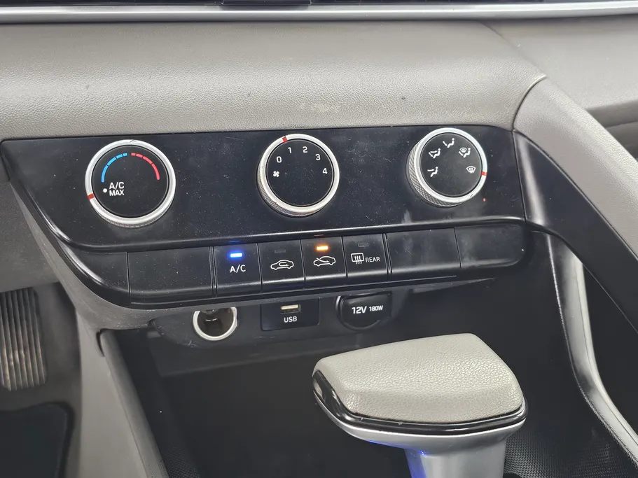 2022 Hyundai Elantra Fleet 