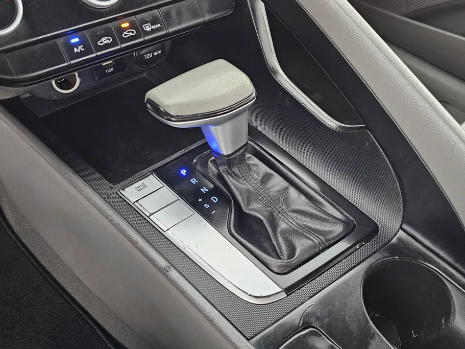 2022 Hyundai Elantra Fleet 