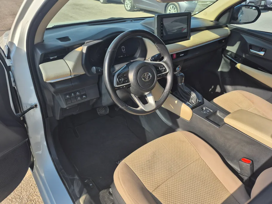 تويوتا يارس YX 2024 