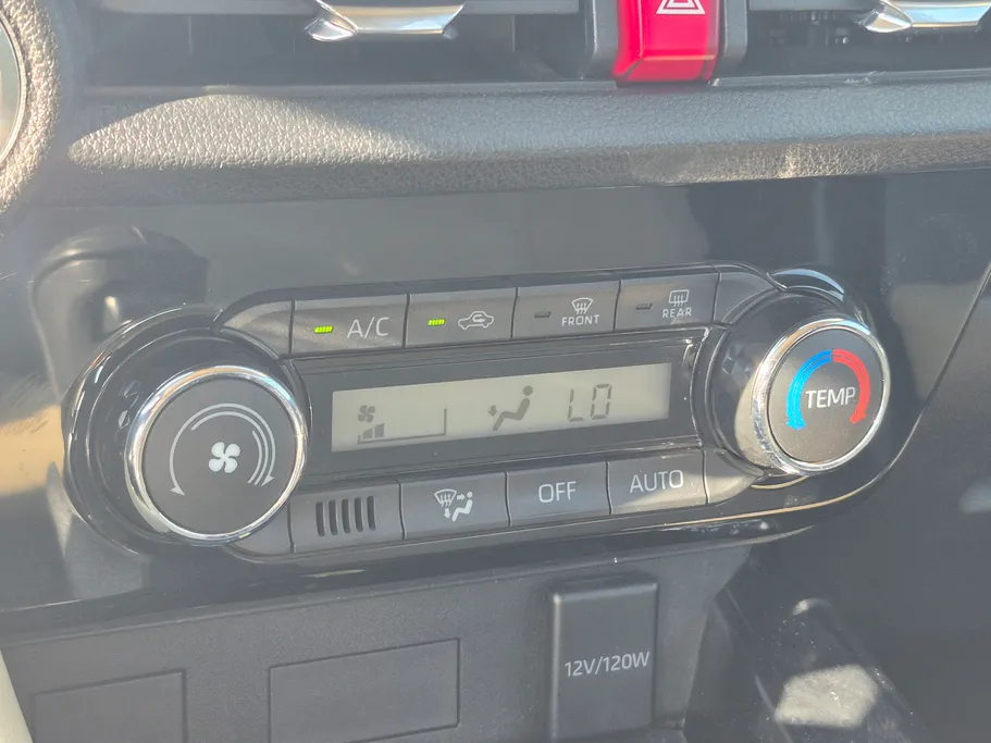 تويوتا يارس YX 2024 