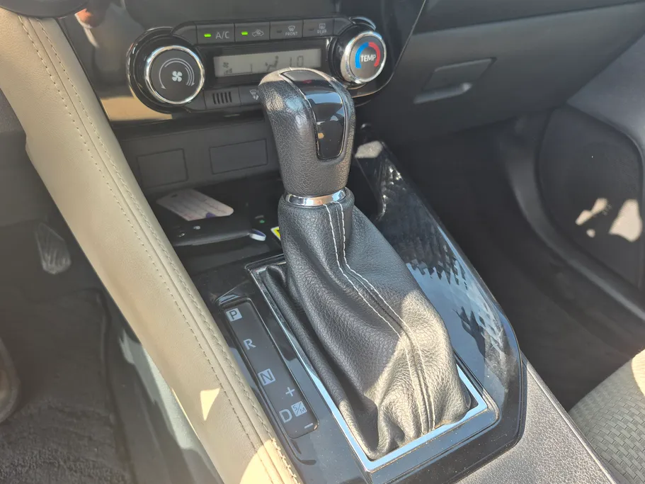 تويوتا يارس YX 2024 