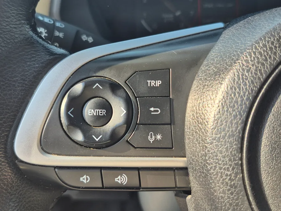 تويوتا يارس YX 2024 