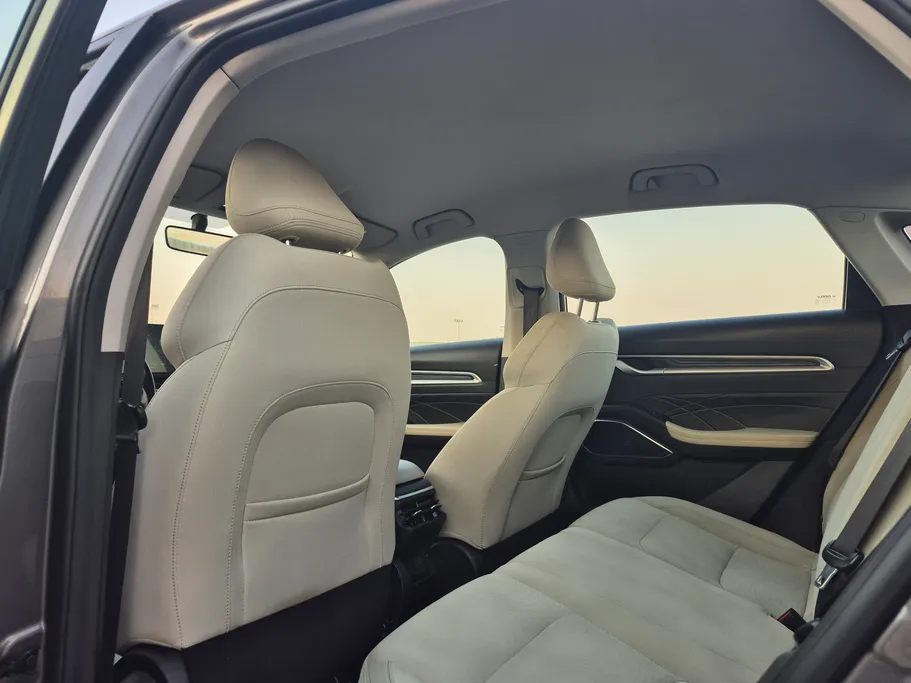 جيلي امجراند GS 2023 