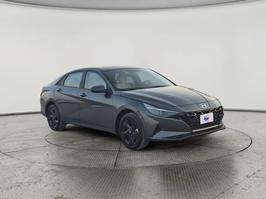 2023 Hyundai Elantra Smart 