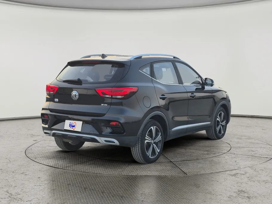 2022 MG ZS LUX 