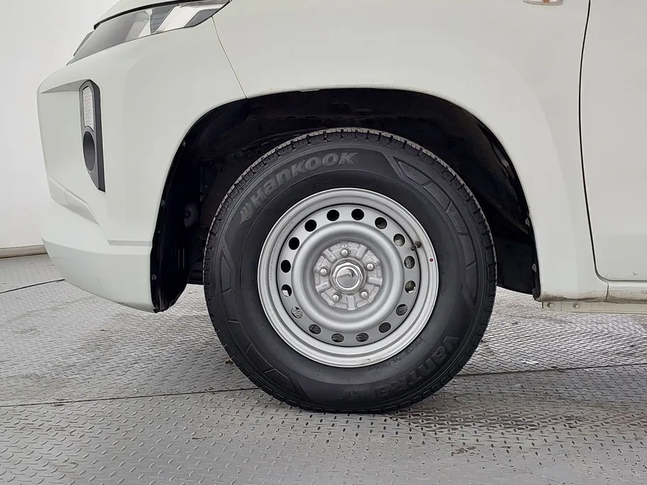 2022 Mitsubishi L200 DC 4x2 