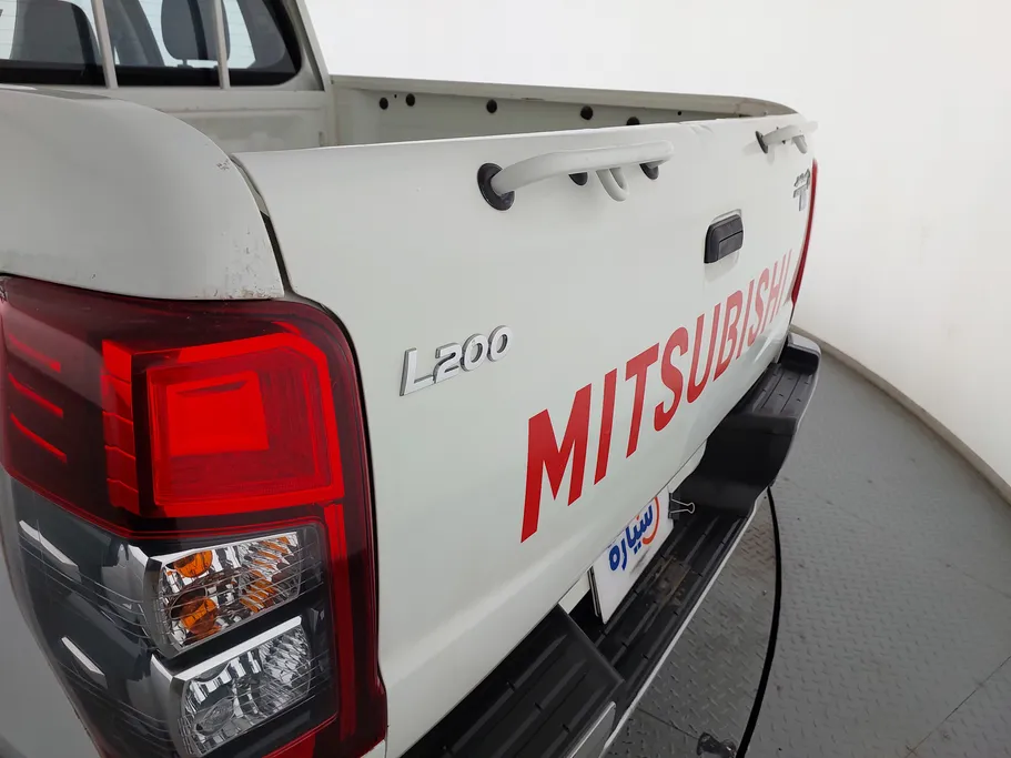 2022 Mitsubishi L200 DC 4x2 