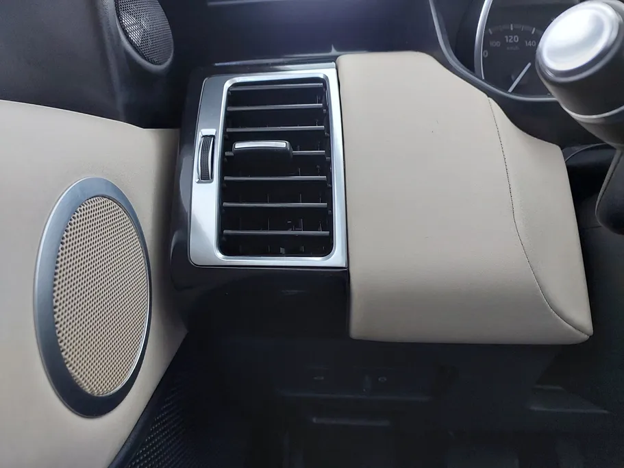 2019 Range Rover Discovery  