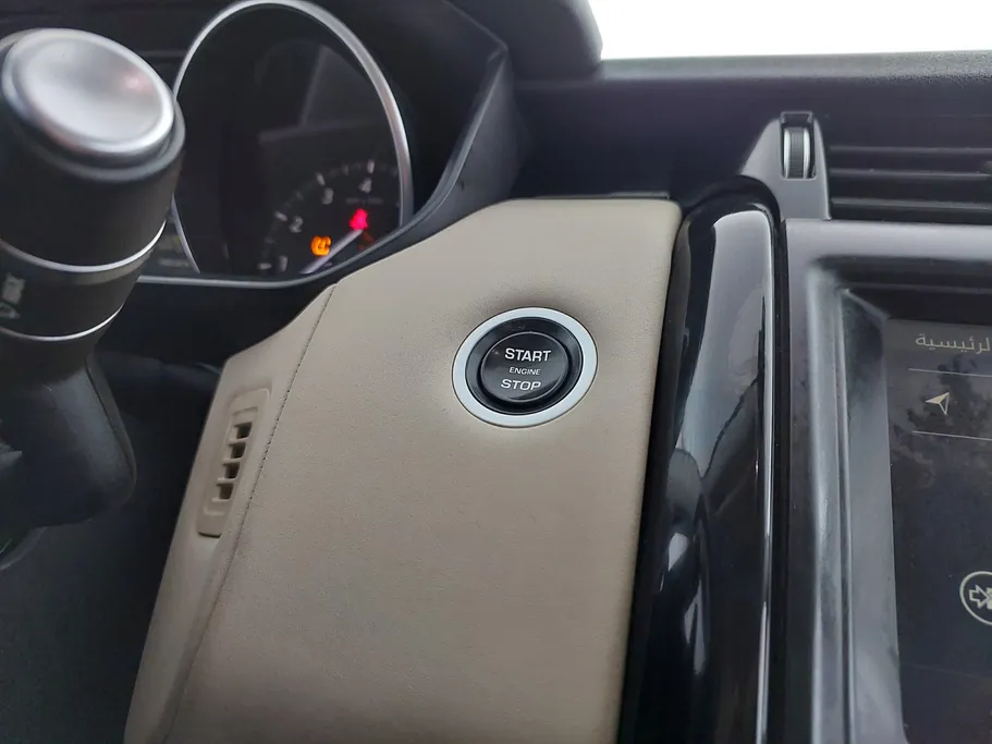 2019 Range Rover Discovery  