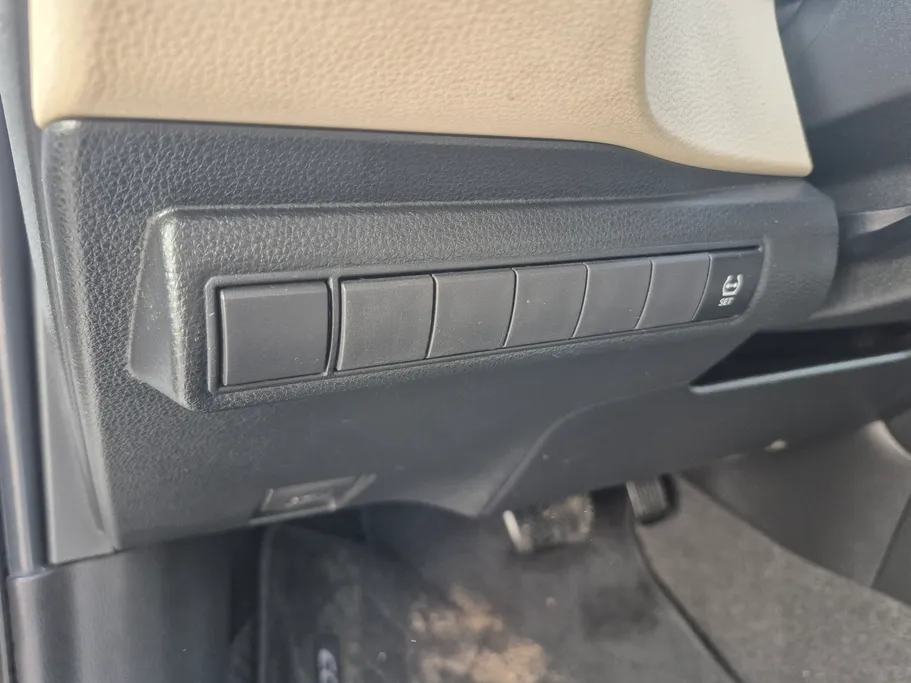 تويوتا كورولا XLI 2021 