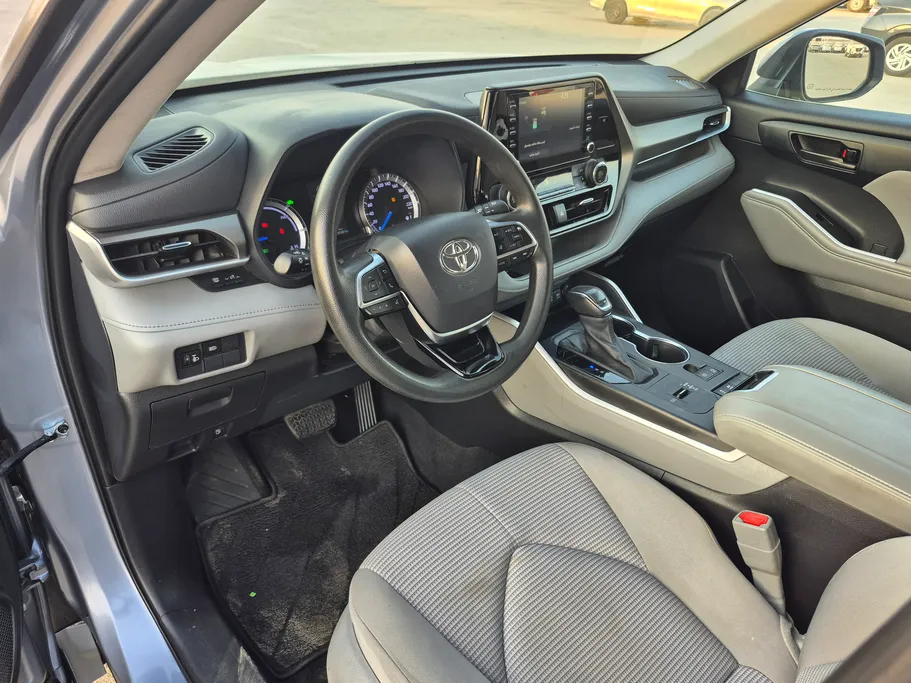 تويوتا هايلاندر LE 2021 