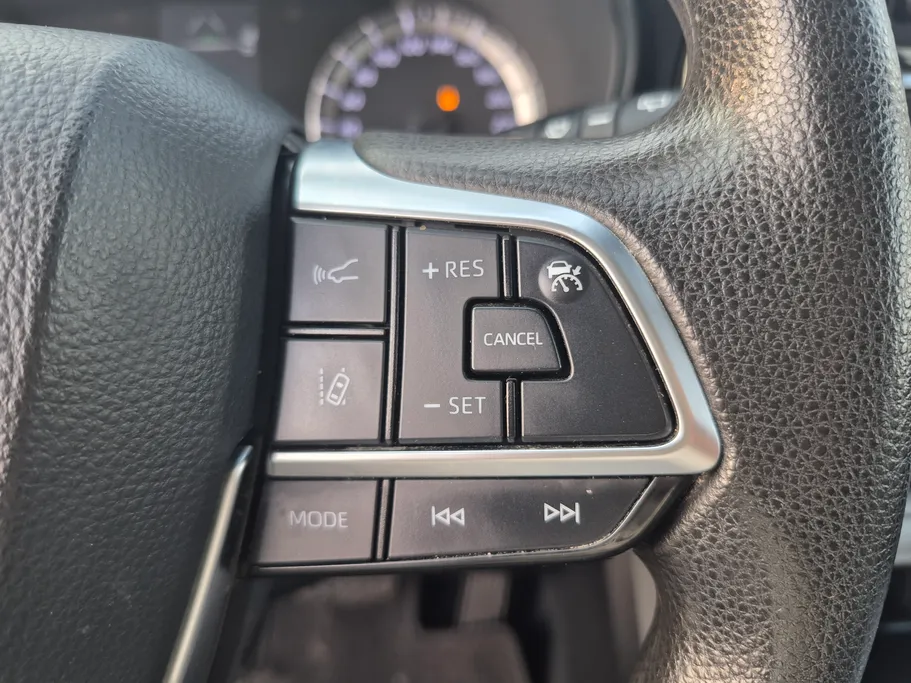 تويوتا هايلاندر LE 2021 