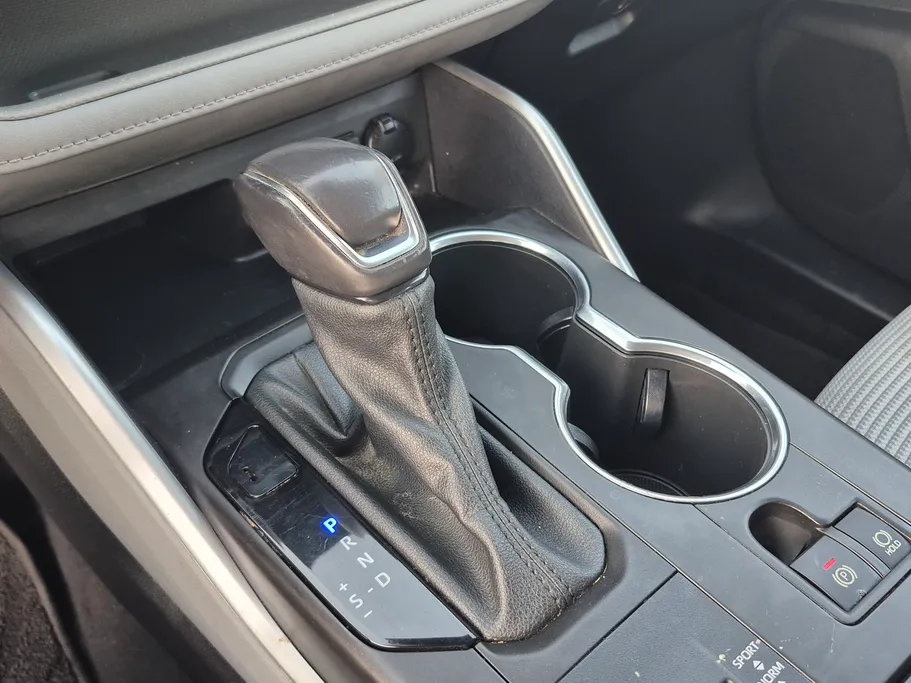 تويوتا هايلاندر LE 2021 