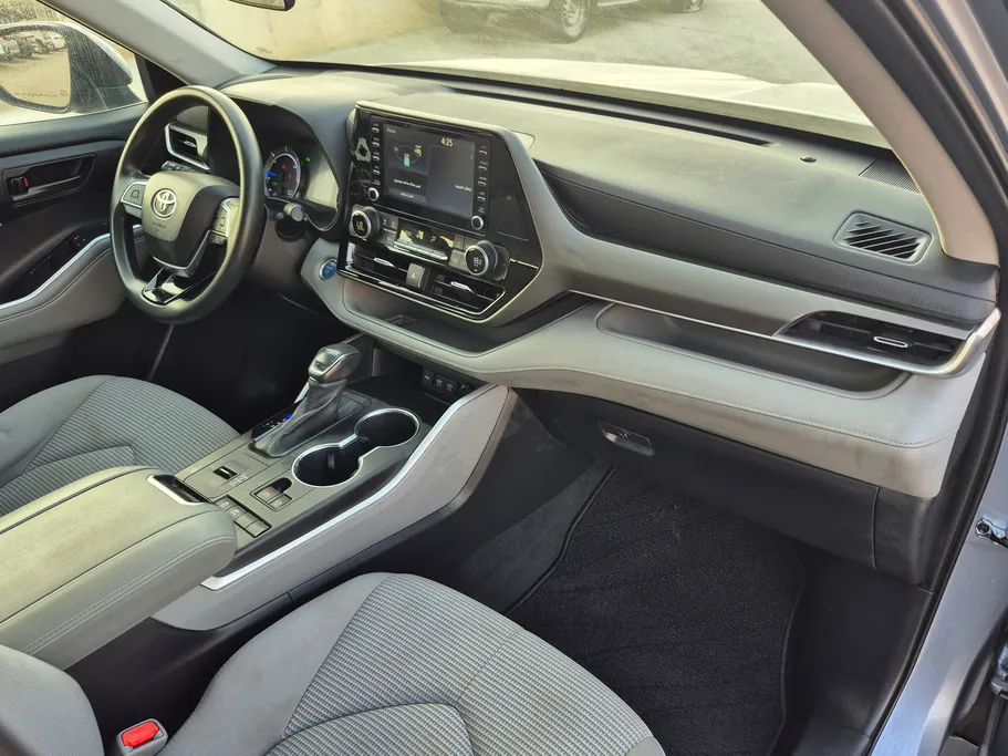 تويوتا هايلاندر LE 2021 