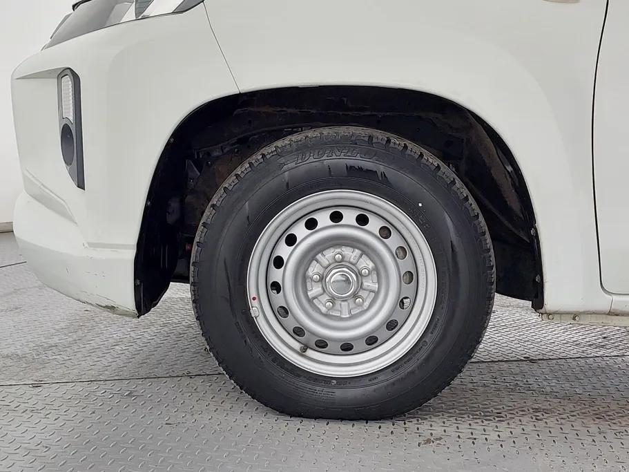 2022 Mitsubishi L200 DC 4x2 