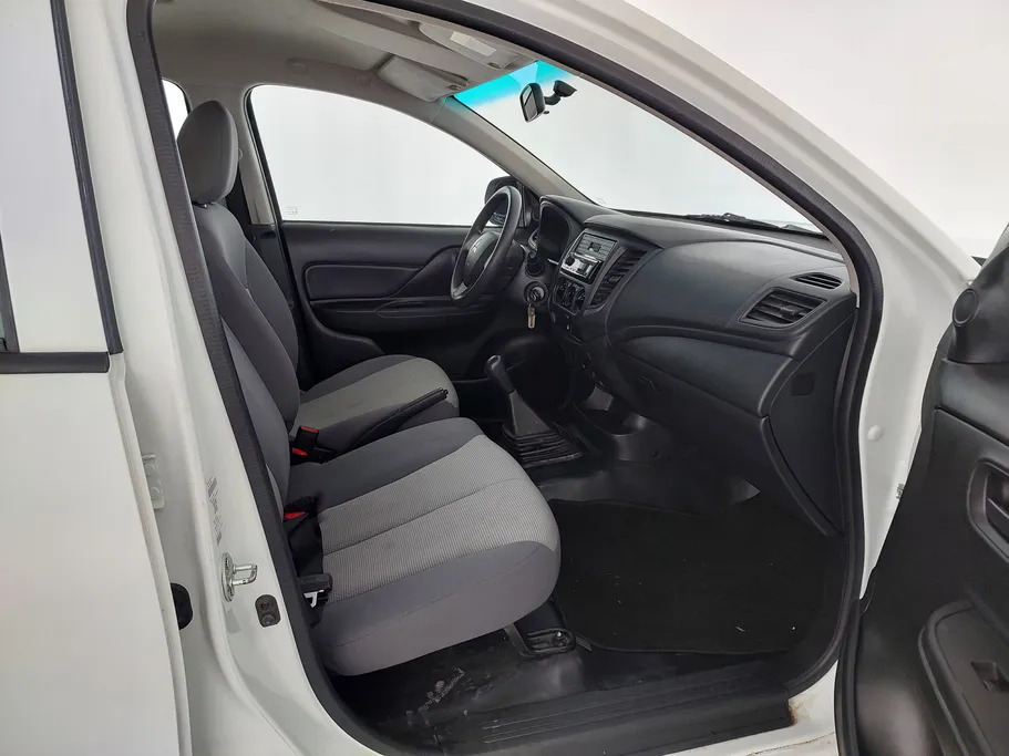 2022 Mitsubishi L200 DC 4x2 