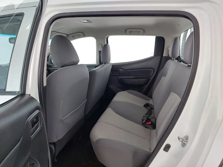 2022 Mitsubishi L200 DC 4x2 