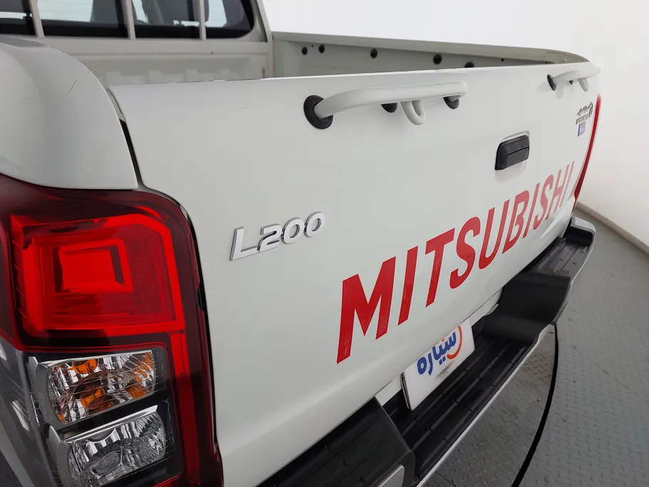 2022 Mitsubishi L200 DC 4x2 