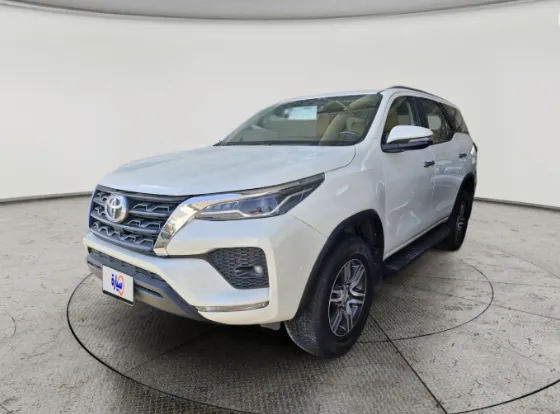 2022 Toyota Fortuner VX 