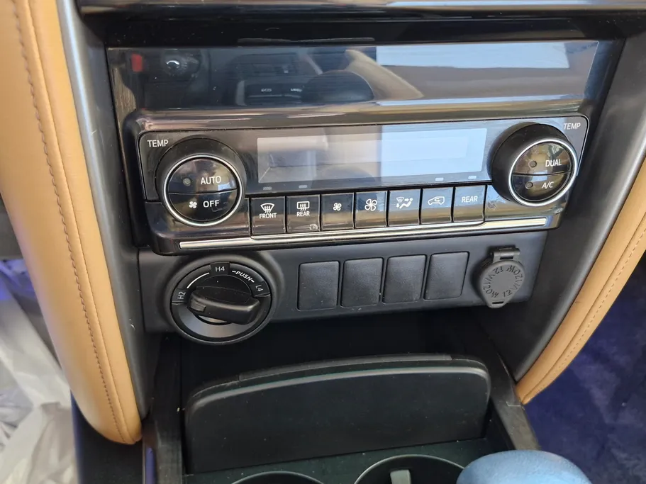 2022 Toyota Fortuner VX 