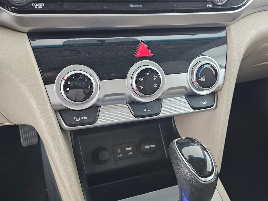 2020 Hyundai Elantra GL 