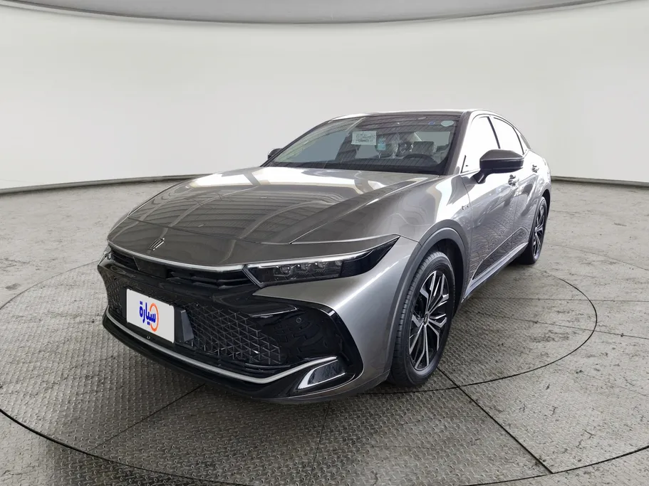 2025 Toyota Crown Premium 