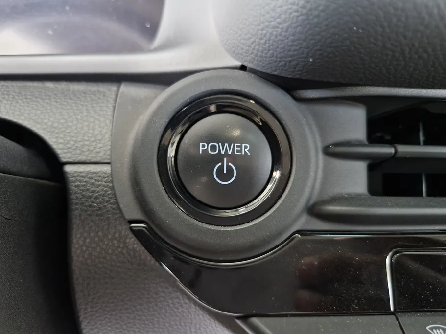 2025 Toyota Crown Premium 