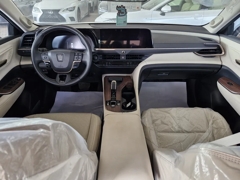 2025 Toyota Crown Premium 