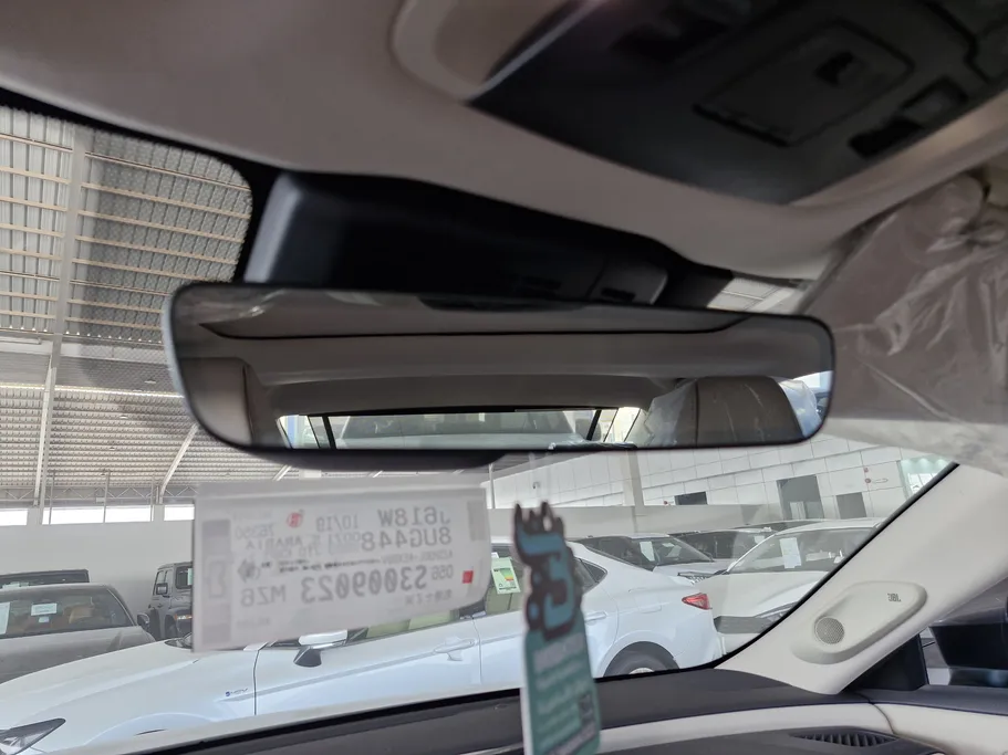 2025 Toyota Crown Premium 