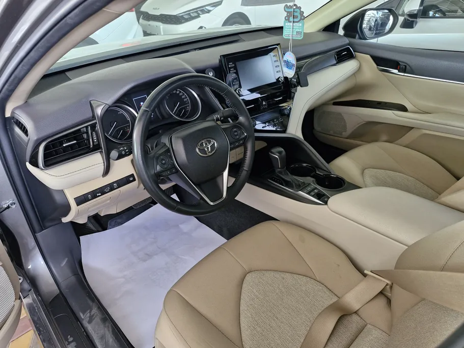 2024 Toyota Camry  GLE 