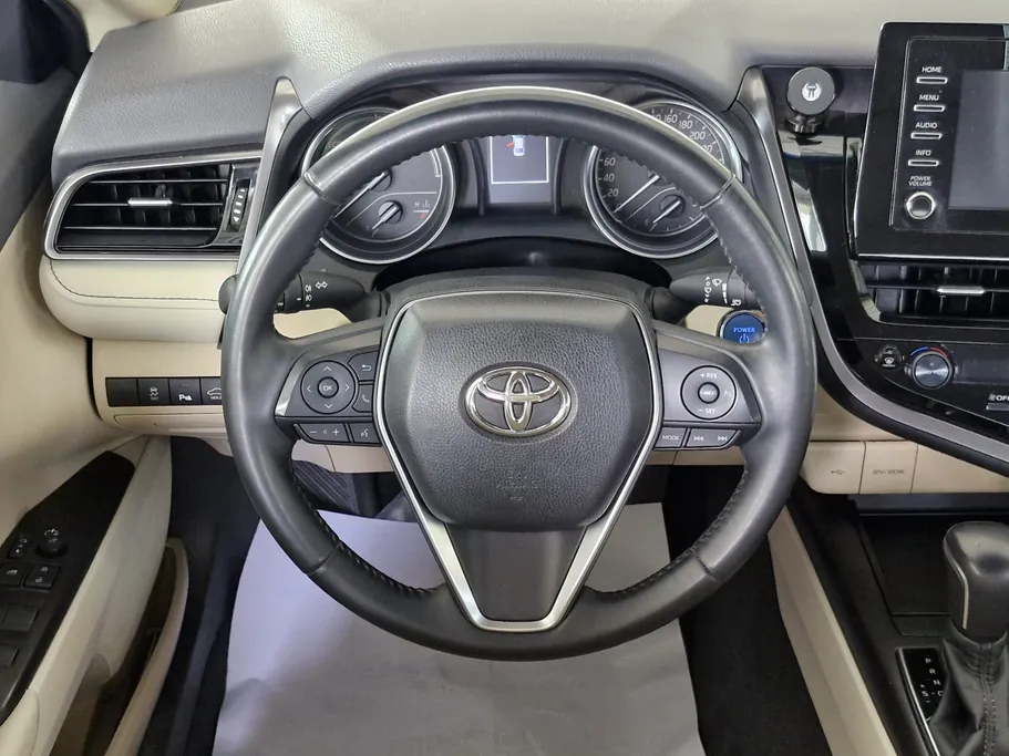 2024 Toyota Camry  GLE 
