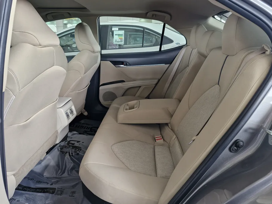 2024 Toyota Camry  GLE 