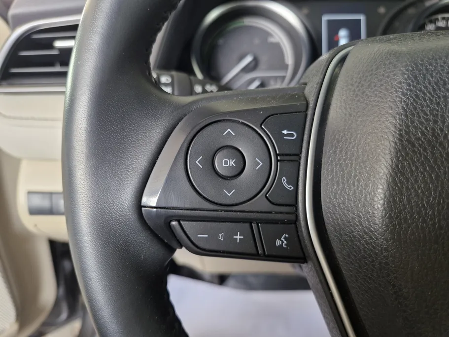 2024 Toyota Camry  GLE 